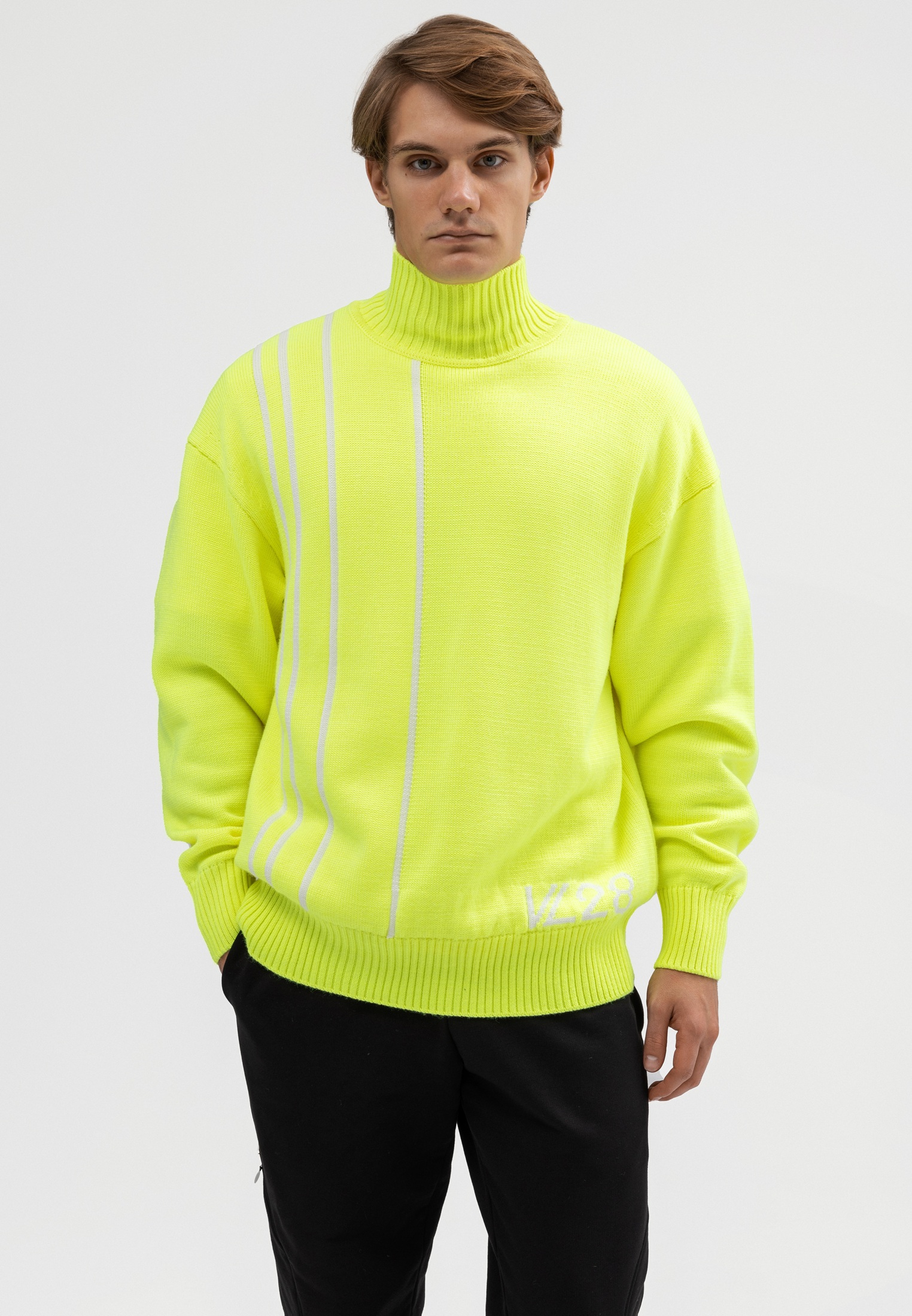 Свитер NEON
