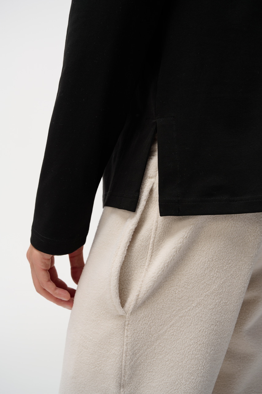 Лонгслив RUNES