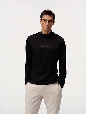 Лонгслив RUNES